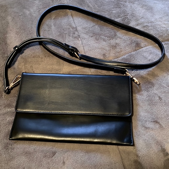 Forever 21 Cross Body Clutch - Picture 1 of 1